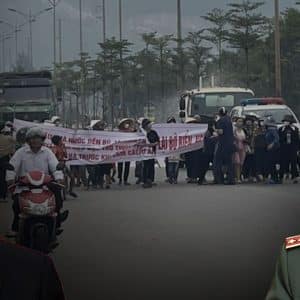 Cướp chén cơm không bù chén gạo, dân nổi dậy, Đảng đàn áp (bài 2)